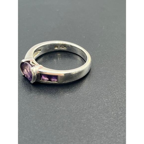 Sterling Silver 3-Stone Amethyst Oval Center Stone Heart Makers Ring Size 8.25 - Picture 10 of 11
